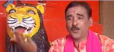 अब पहिरो माता लाली लुगरिया